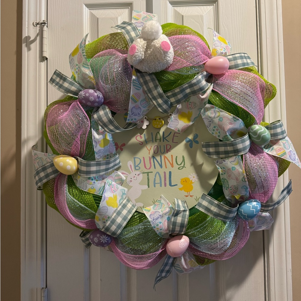 Easter Bunny 'Shake Your Bunny Tail' Wreath - Pink & Green